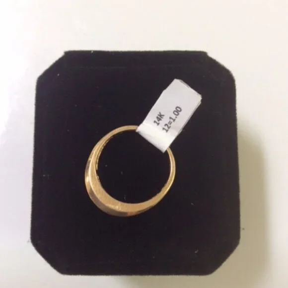 NWT STUNNING 14k GOLD &DIAMOND RING MSRP $4,495 - Picture 3 of 6